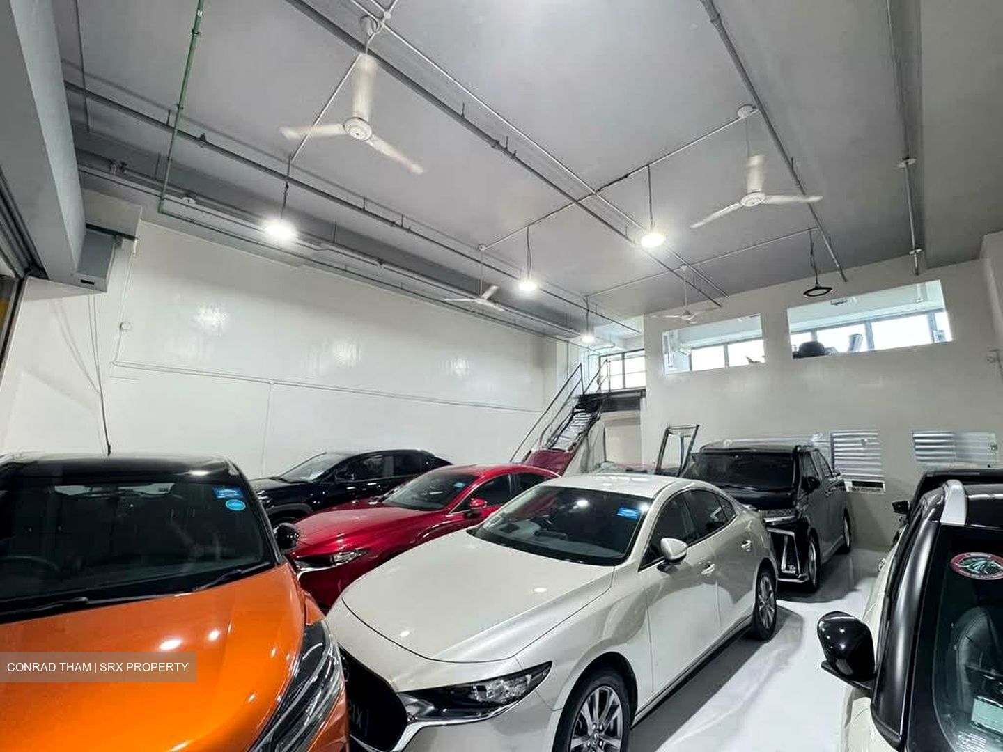 Carros Centre (D25), Factory #544617891